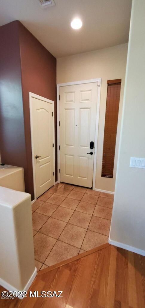 Building Photo - 1630 W Gentle Brook Trail
