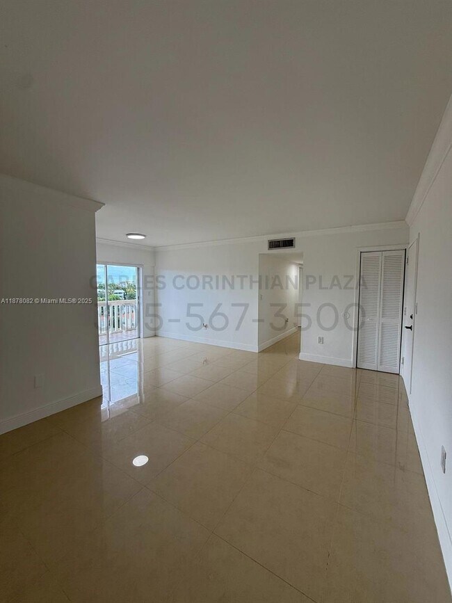 Foto del edificio - 22 Salamanca Ave