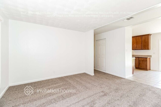 Building Photo - 6121 N Haven Dr