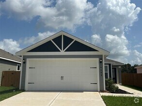 Building Photo - 16453 Blossom Grv Dr