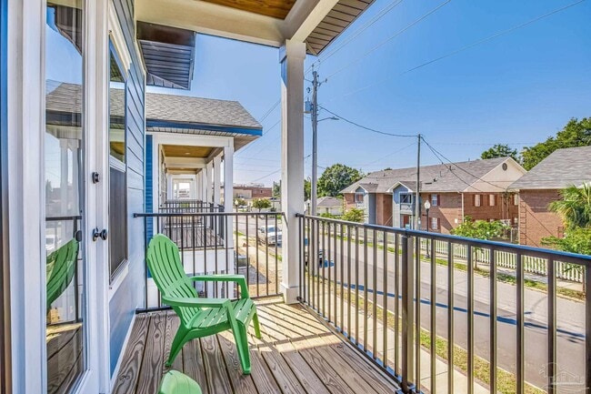 Building Photo - 520 N De Villiers St