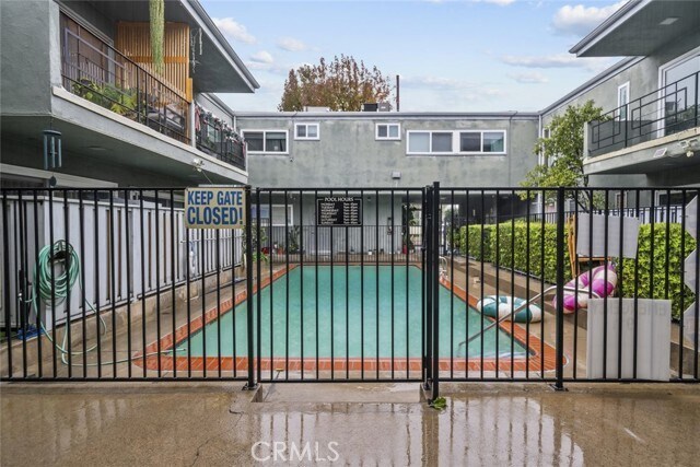 Foto del edificio - 6160 Whitsett Ave