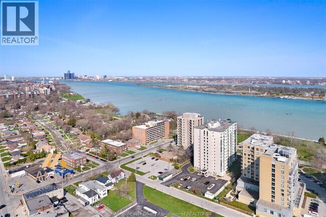 Building Photo - 4789 Riverside Dr E