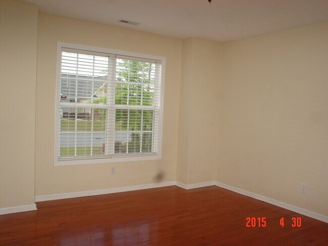 Building Photo - 8325 Hurrican Ln