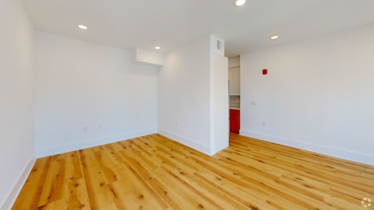Photo - Iron Rose Apartments
