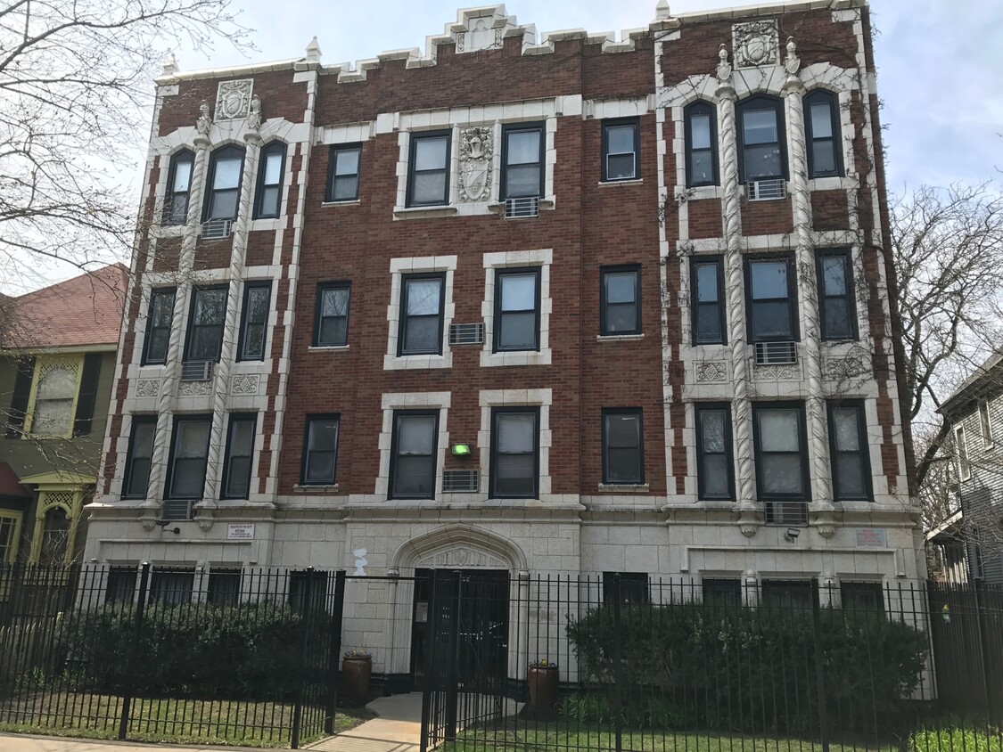 Foto principal - 6726 N Glenwood Ave