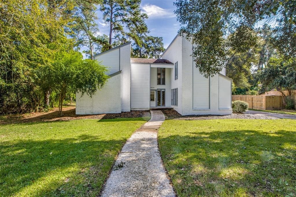 Foto principal - 2034 Deer Springs Dr