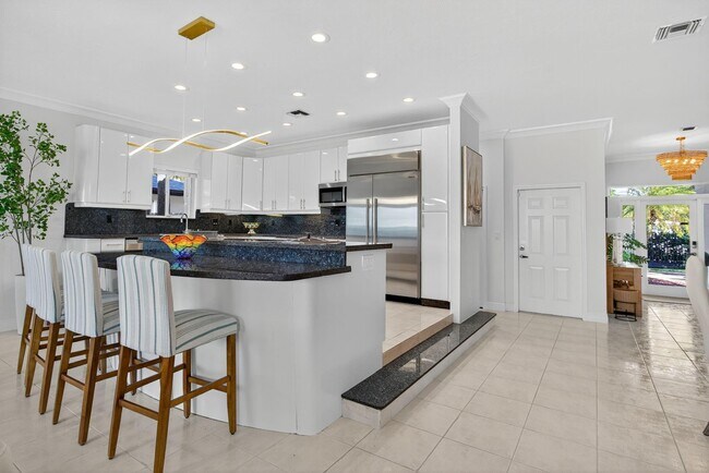 Foto del edificio - 513 S Riverside Dr