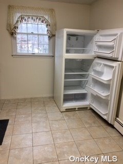 Building Photo - 2845 N Wading River Rd