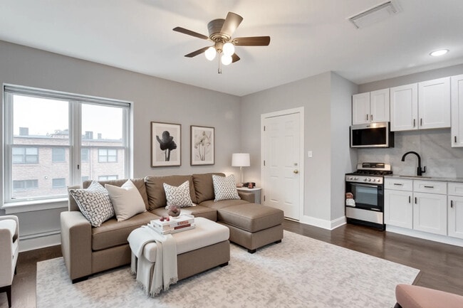 Foto del edificio - 8024 S Ellis Ave