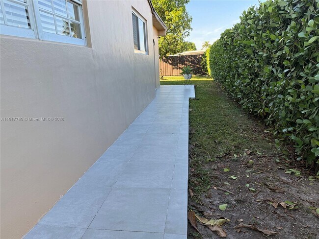 Foto del edificio - 8791 SW 34th St