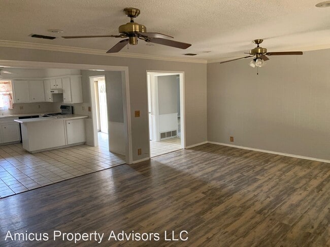 Building Photo - 3 br, 2 bath House - 3702 69th Drive
