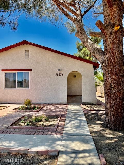 Building Photo - 5 br, 2.5 bath House - 38671 18th Street East