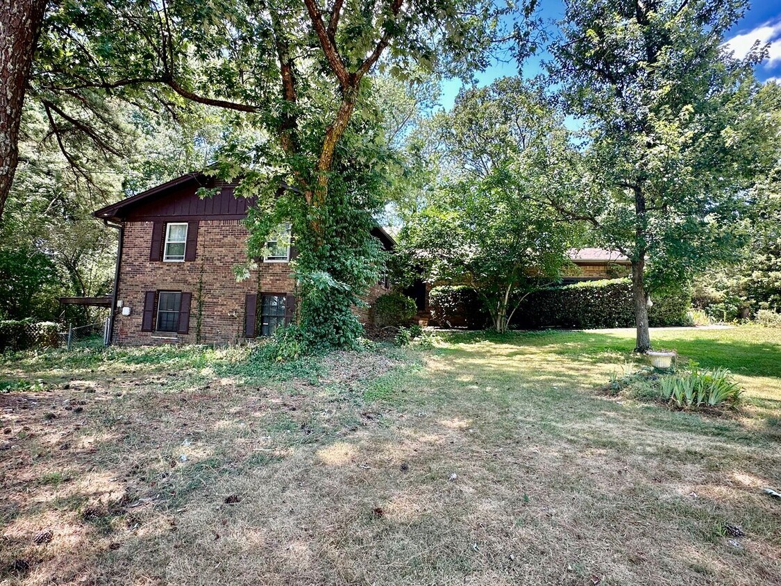 1617 W Kellogg Cir, Douglasville, GA 30134 House Rental in