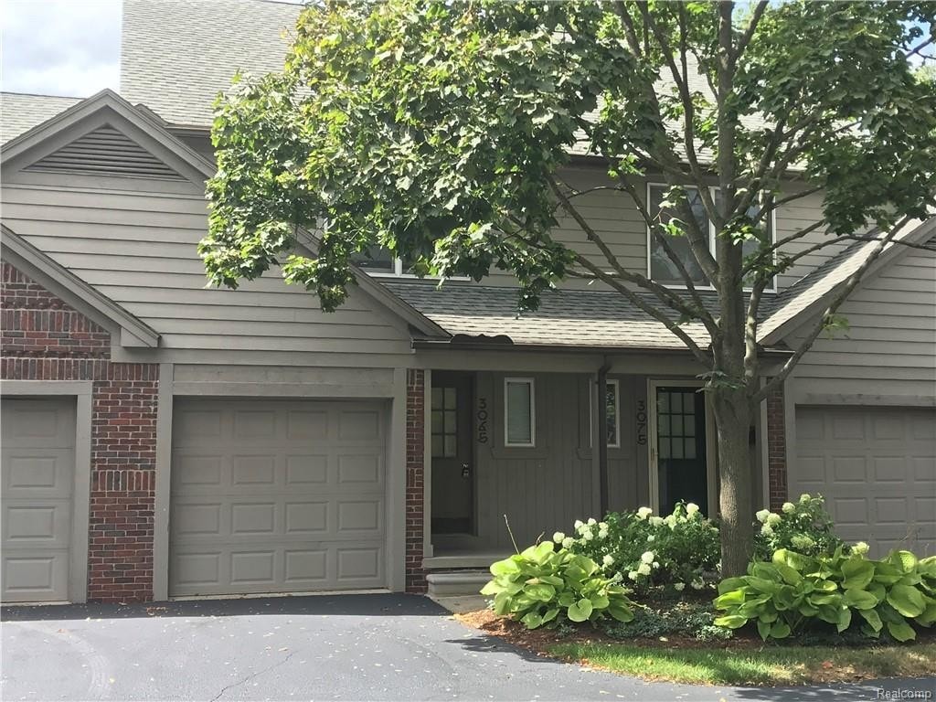 3065 Helen Ct, Royal Oak, MI 48073 Condo for Rent in Royal Oak, MI