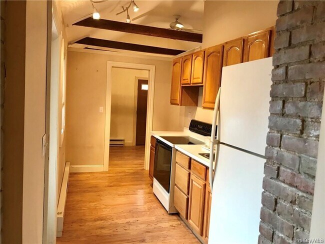 Foto del edificio - 6 Main St