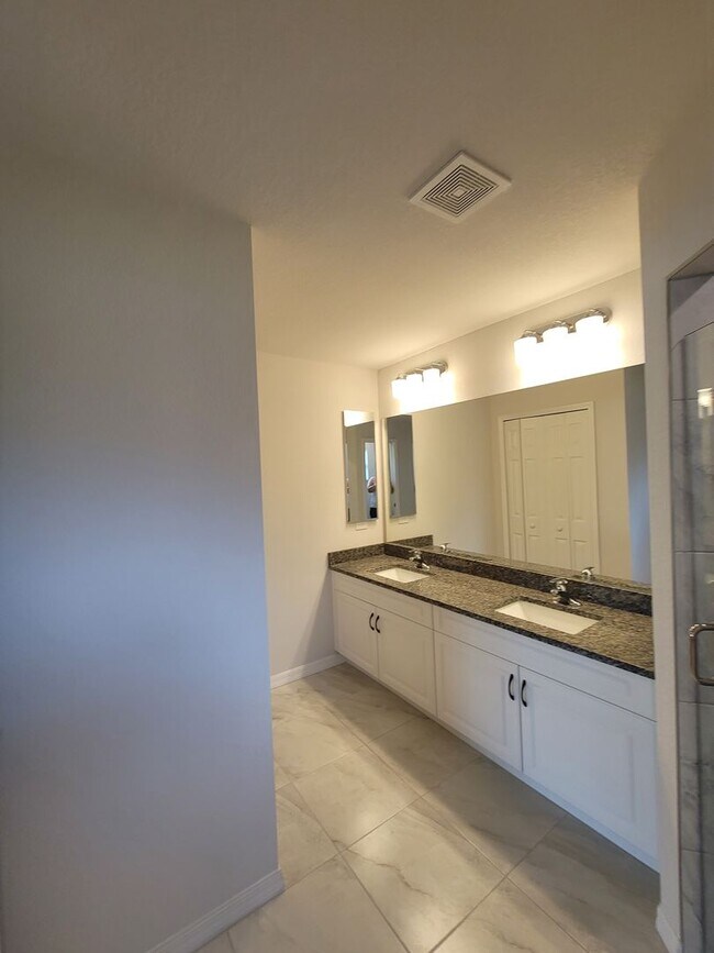 Foto del edificio - 2316 SW 19th Ave