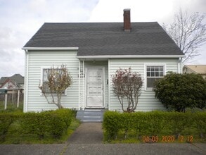 Building Photo - 165 W Ash St