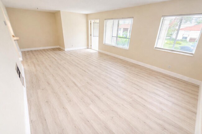 Foto del edificio - 4759 Sable Pine Cir