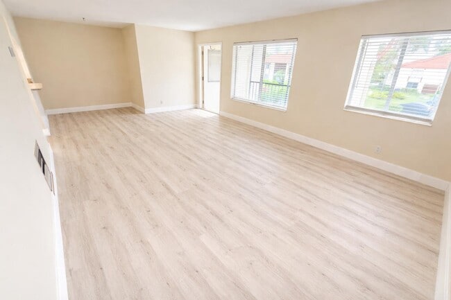 Building Photo - 4759 Sable Pine Cir