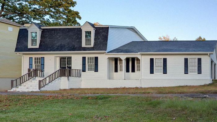 Primary Photo - Distinctive Large Home in Tucker in Smoket...