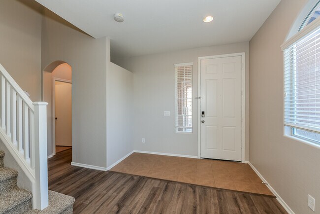 Foto del edificio - 10575 E Primrose Ln