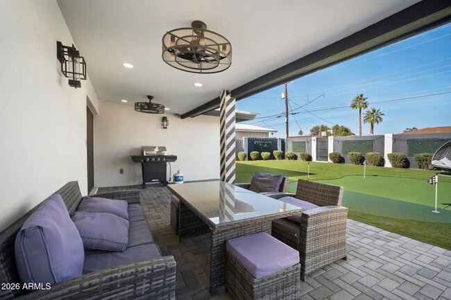 Building Photo - 8314 E Mariposa Dr