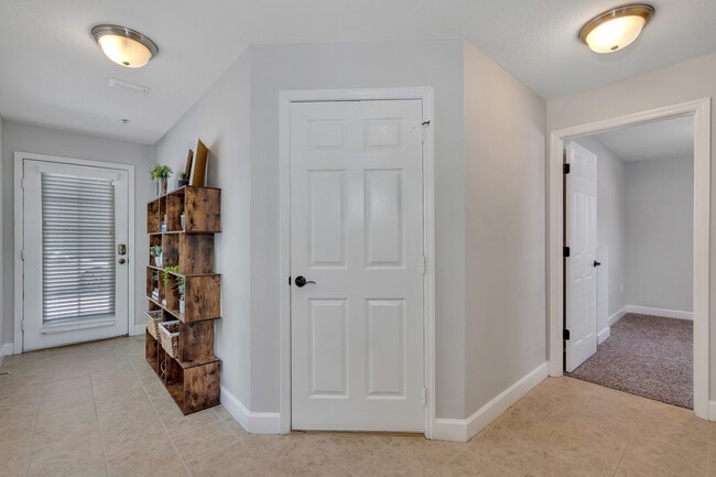 Building Photo - 3111 W De Leon St