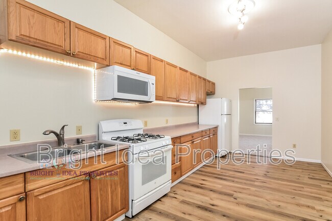 Foto del edificio - 863 Clark St N