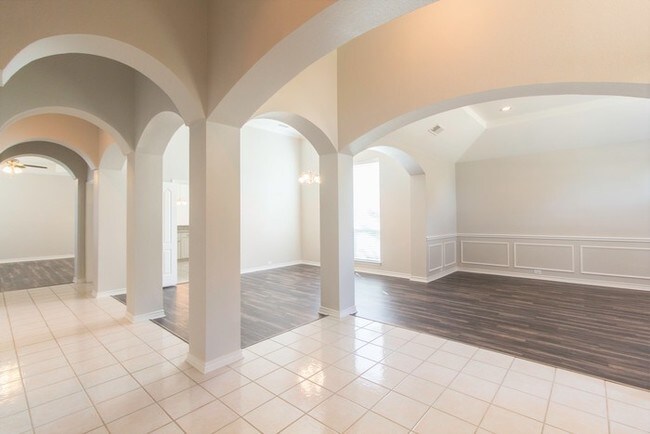 Building Photo - 1008 Janus Drive, Carrollton