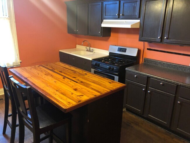 Foto del edificio - Duplex in Historic Downtown Opelika