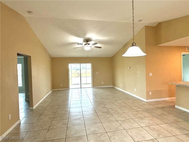 Foto del edificio - 1825 NW 8th Pl