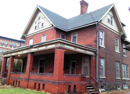 Primary Photo - 342 Campbell St
