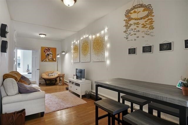 Foto del edificio - 402 Monroe St