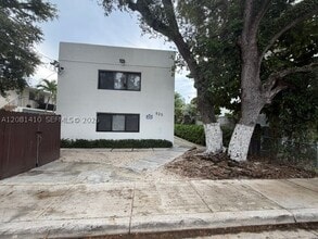 Building Photo - 625 SW 5th St