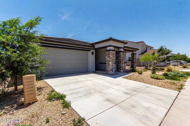 Building Photo - 18021 Avenida del Sol W