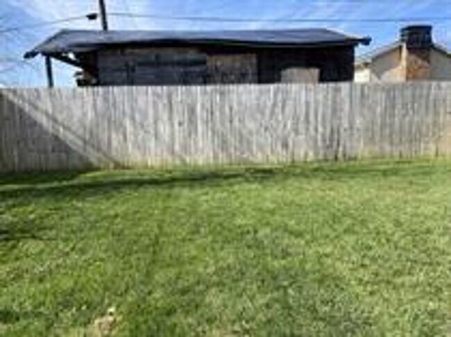 Foto del edificio - Lovely 4 Bedroom 3 Bath home in Hurricane WV
