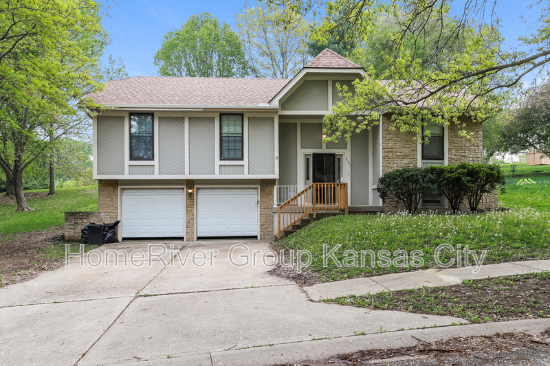 Foto principal - 8301 N Virginia Ave