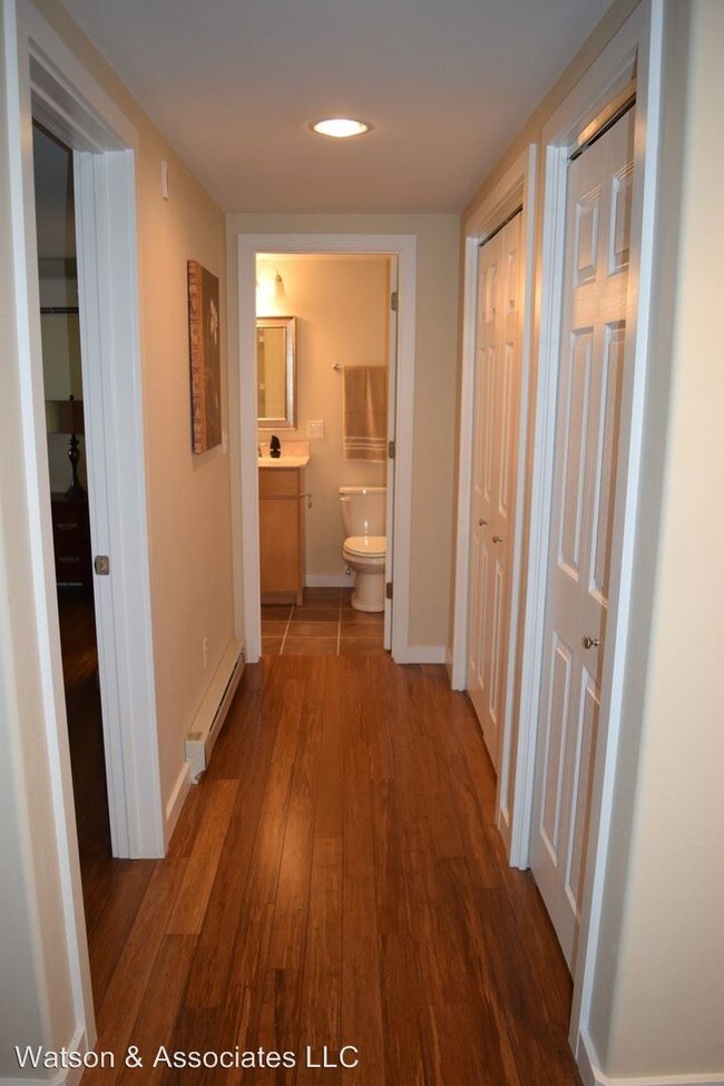 Building Photo - 1 br, 1 bath Apartment - 300 Route 66 Apt 2