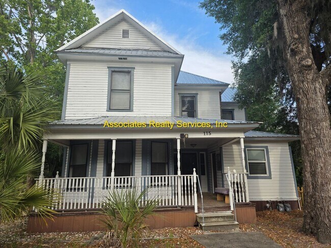 Foto del edificio - 115 NE 9th St