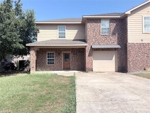 Building Photo - 916 Parkplace Ridge