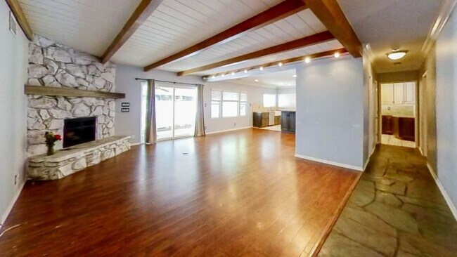 Building Photo - 4834 Beeman Ave
