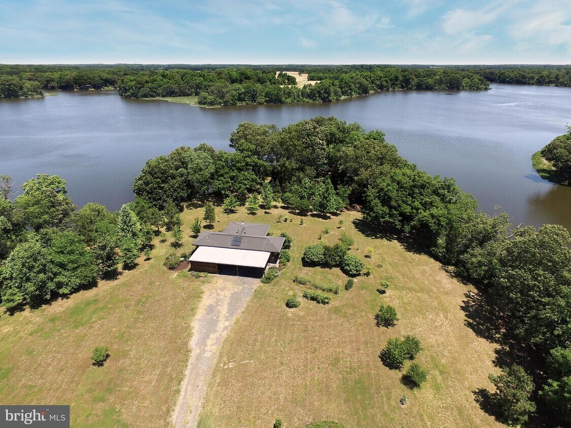 Foto principal - 11916 Billys Point Ln