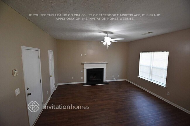 Foto del edificio - 85 Hazelhurst Dr