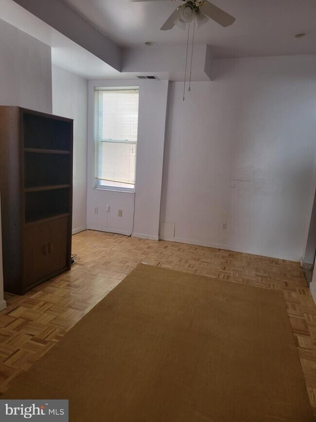 Building Photo - 1355 Irving St NW