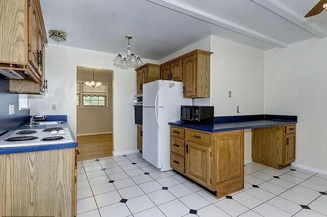 Foto del edificio - 7608 Marietta Ln