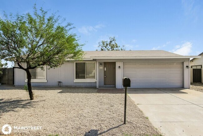 Building Photo - 2631 E Charleston Ave, Phoenix, AZ 85032