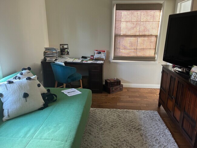 Foto del edificio - 22603 Sherman Way