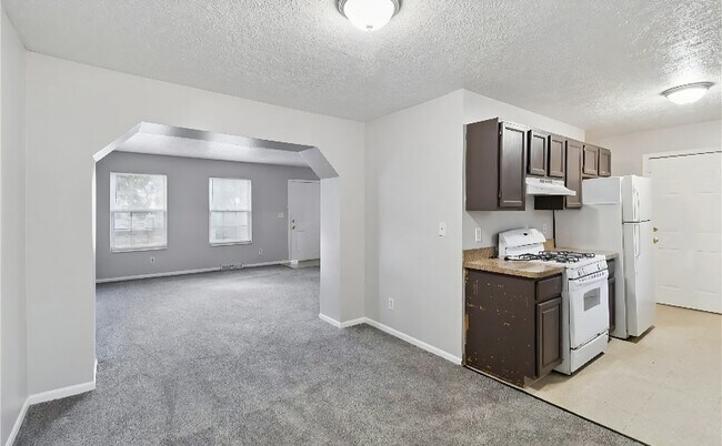 Foto del edificio - 937 Ansel Rd