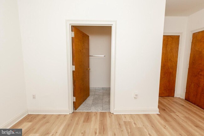 Building Photo - 1411 Walnut St